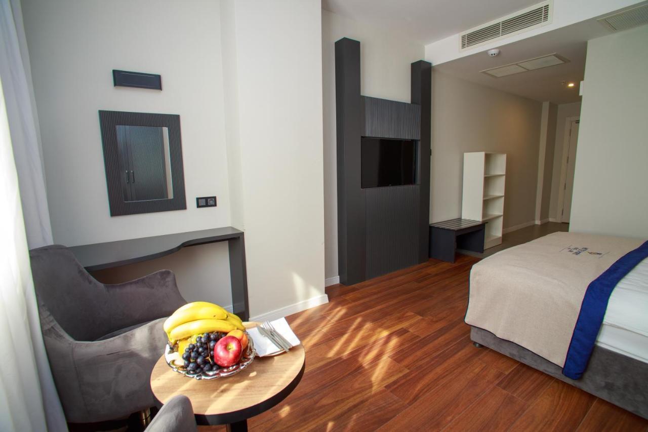 BW Izmir Hotel Измир Екстериор снимка