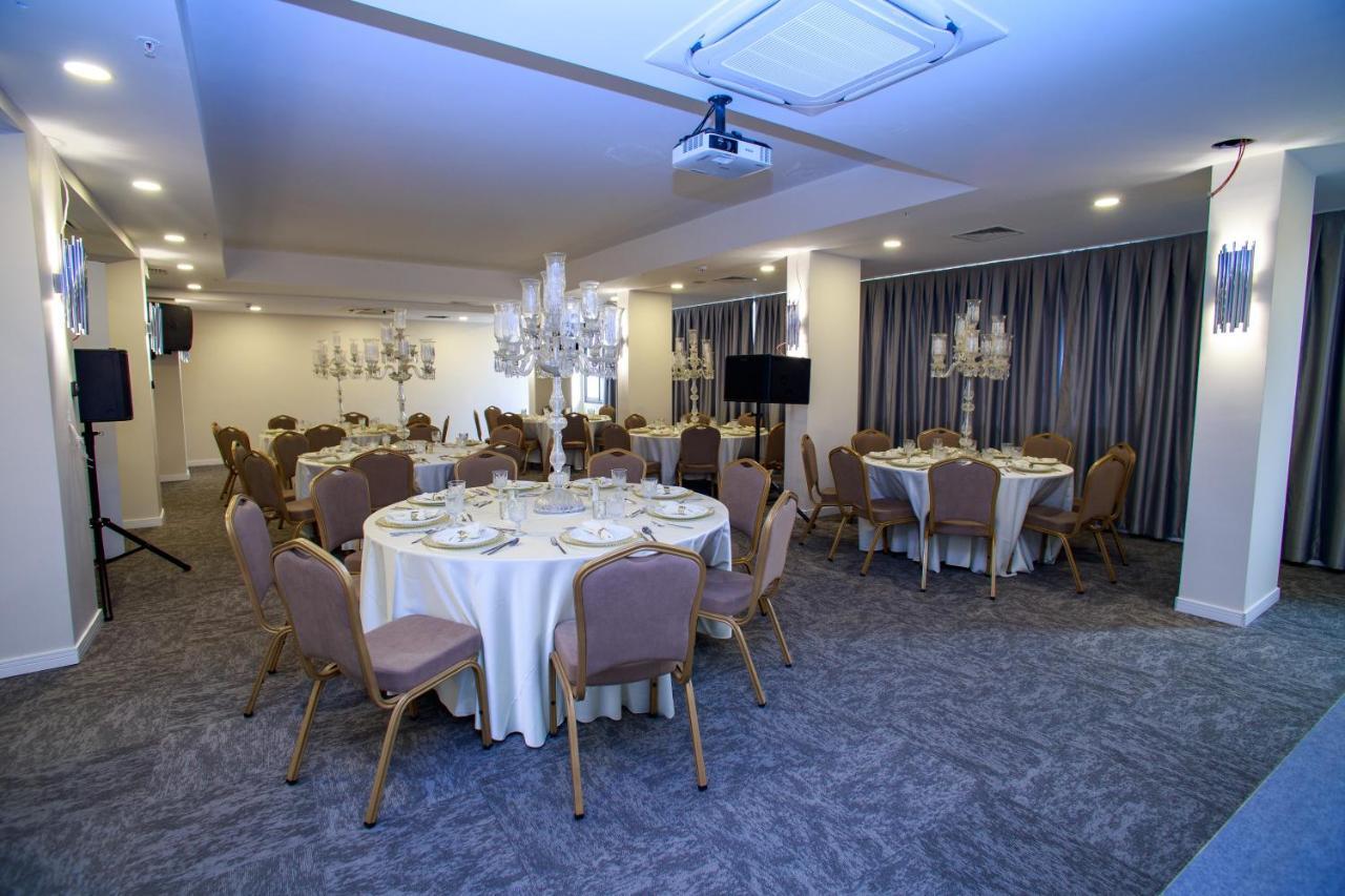 BW Izmir Hotel Измир Екстериор снимка